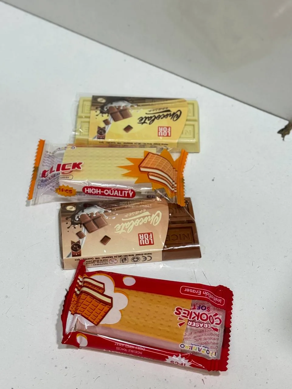 مجموعة ممحاة (مساحات) على شكل حلويات